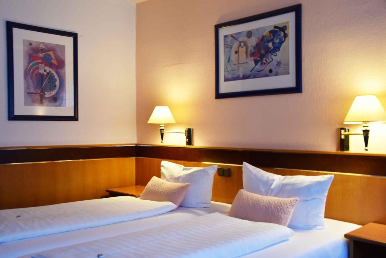 Landhotel Zum Hirsch Unterweissbach Luaran gambar