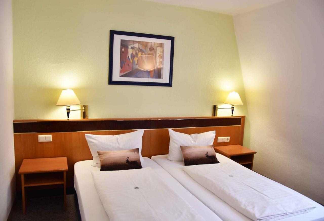Landhotel Zum Hirsch Unterweissbach Luaran gambar